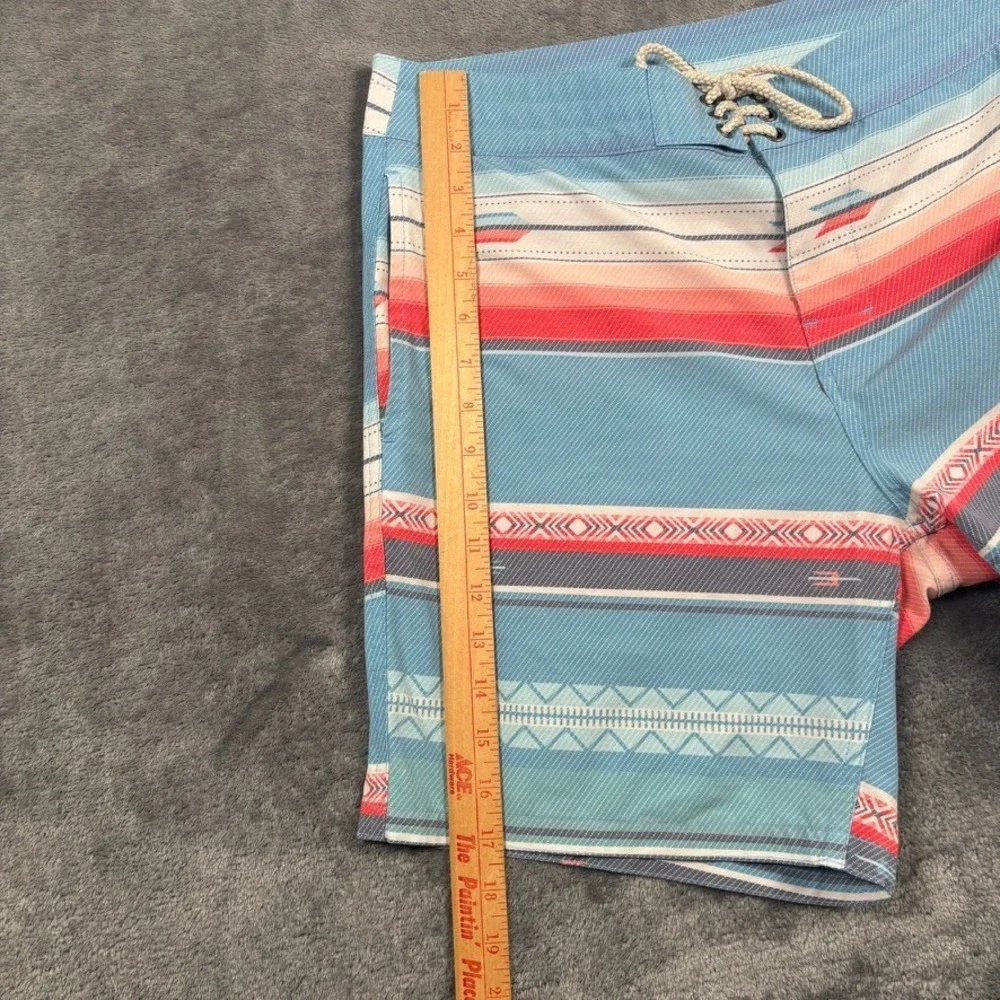 Faherty Board Shorts Mens 32 Blue Aztec Striped Swim Trunks Beach Surf Quick Dry